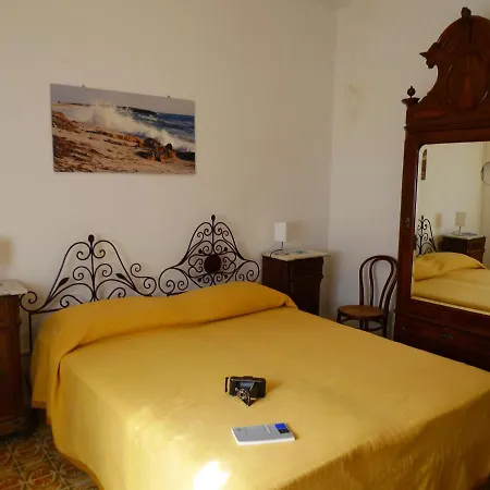 Sardegna, Torre Grande, La Camera Chiara Q2749 Guest house Torre Grande
